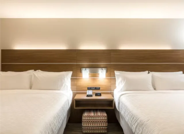غرفة بسريرين كوين لذوي الإعاقة، Holiday Inn Express Suites Greenville S Piedmont 1/2