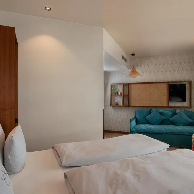 Roomy, Deluxe, Double Bed، Cocoon Salzburg 4/10