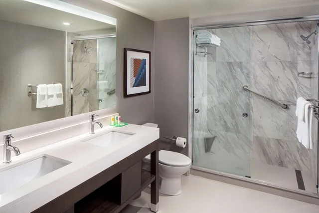 غرفة بسريرين كوين مع أريكة في طابق مرتفع، Hyatt Place Poughkeepsie 4/4