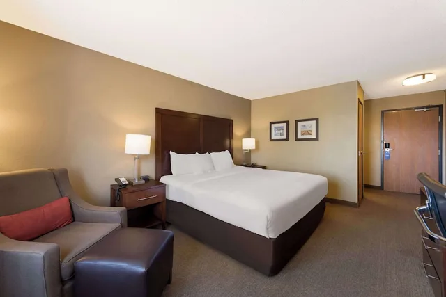 غرفة قياسية بسرير كينج، Comfort Inn Wichita East 3/5