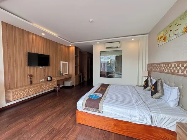 غرفة بريميير بسرير كوين بإطلالة على المدينة، Sen Vang Luxury Hotel 3/10