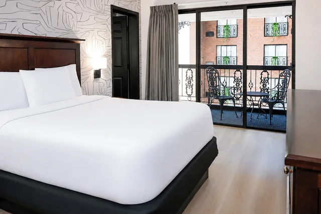 Interior, Water, Family, 2 Queen Beds, Falls View، Clifton Victoria Inn At the Falls 1/5