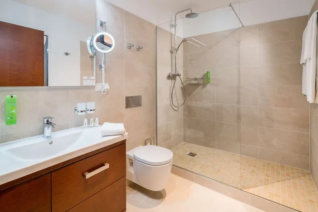جناح بسرير مزدوج مع أريكة في الملحق، Best Western Plus Hotel Excelsior 3/3