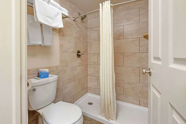 غرفة قياسية بسرير كوين، Best Western Plus Concord Inn 5/8