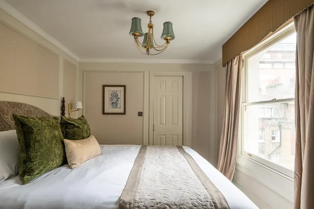 غرفة سوبيريور صغيرة بسرير كوين، The Leonard Hotel 3/3
