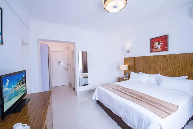 غرفة ديلوكس بسرير كينج، Palms Hotel 2/2