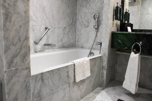 Executive, Twin Beds, Club Lounge Access, Hilton Brussels Grand Place 7/7