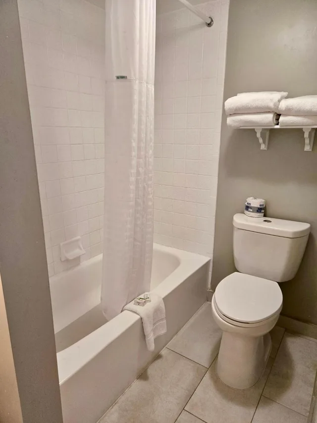 غرفة قياسية بسريرين مزدوجين، La Quinta Inn Tampa Airport Stadium Westshore 3/4