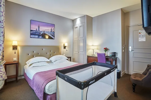 غرفة كلاسيكية بسرير مزدوج بإطلالة على المدينة، Hotel Relais Saint Charles 3/7