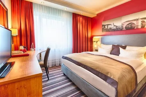 غرفة كومفورت بسرير مزدوج أو سريرين منفصلين، Leonardo Hotel Heidelberg 1/1