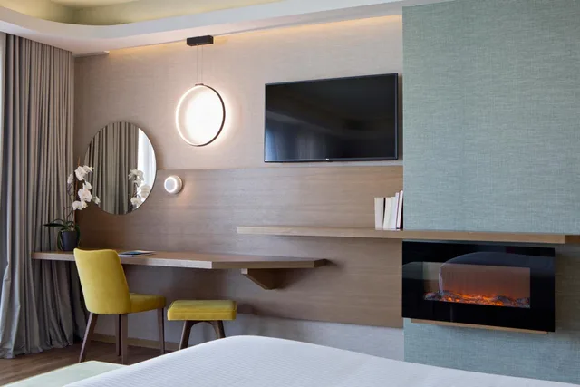 جناح تنفيذي بسرير كوين بإطلالة على المدينة مع أريكة، Zeus Essence Wyndham Athens Residence 5/8