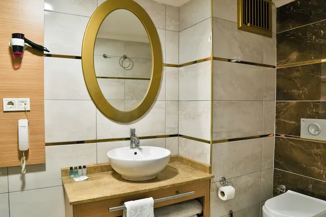 غرفة قياسية بسرير مزدوج مع أريكة، Start Otel 5/6