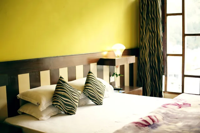 جناح شهر العسل بسرير كينج، GLACIER RESORT. 1/1