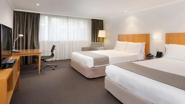 غرفة قياسية بسرير مزدوج، Crowne Plaza Perth 3/10
