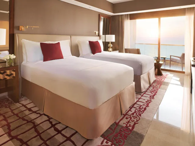غرفة عائلية بسرير كينج، Fairmont Ajman 1/3