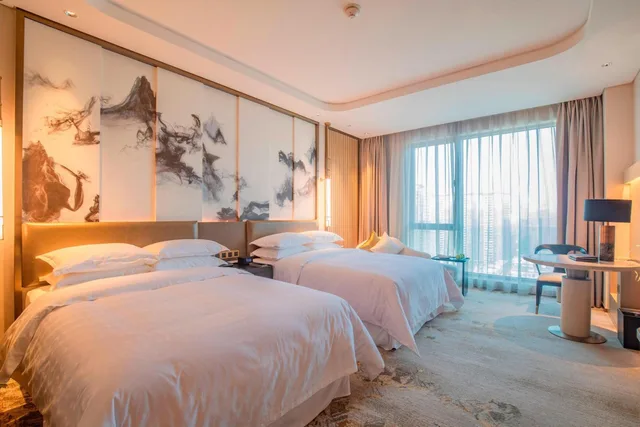 غرفة ديلوكس بسرير كينج، Sheraton Yunfu Xinxing Hotel 4/5