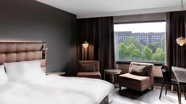 غرفة قياسية بإطلالة على النهر، Radisson Blu Marina Palace 5/7