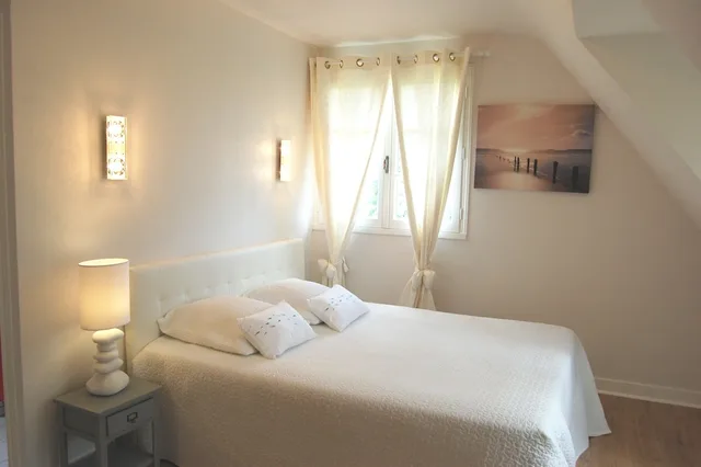 فيلا فاخرة بسريرين كوين بـ4 غرف نوم بحوض استحمام، La Malouiniere Des Longchamps 7/10