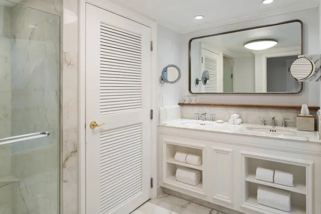 Room, King Bed, Lake Front, Pool View, Sofa، The Ritz Carlton Orlando Grande Lakes 7/7