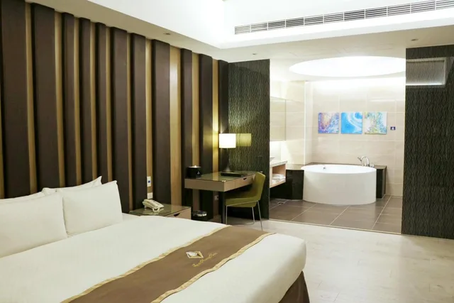 غرفة تنفيذية بسرير كوين، Tsun Huang Hotel 2/2