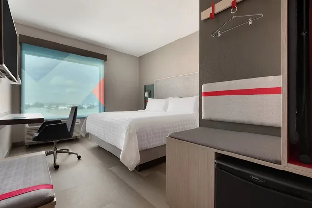 غرفة قياسية بسرير كينج، Avid Hotel Lancaster 3/6