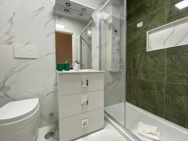 apartment, garden area، The Place In Rome 8/10