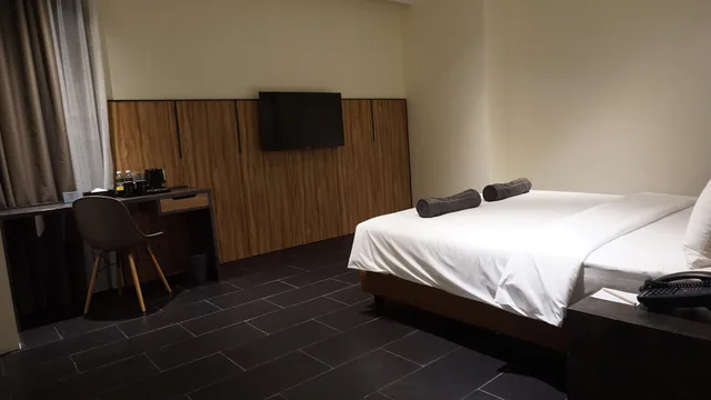 غرفة بريميير بسرير كوين، Erian Hotel 3/5