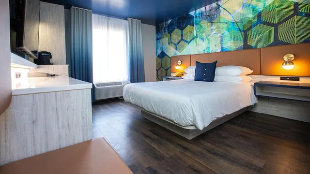 غرفة بسرير كوين لذوي الإعاقة، Hotel Denim 1/1
