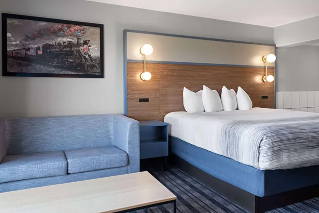 جناح استوديو بسرير كينج، AmericInn by Wyndham Beaver Dam 2/5