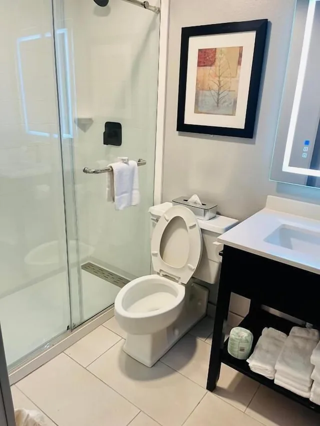 غرفة بسريرين كوين بمطبخ صغير، Hawthorn Extended Stay by Wyndham Ellsworth / Bar Harbor 4/4