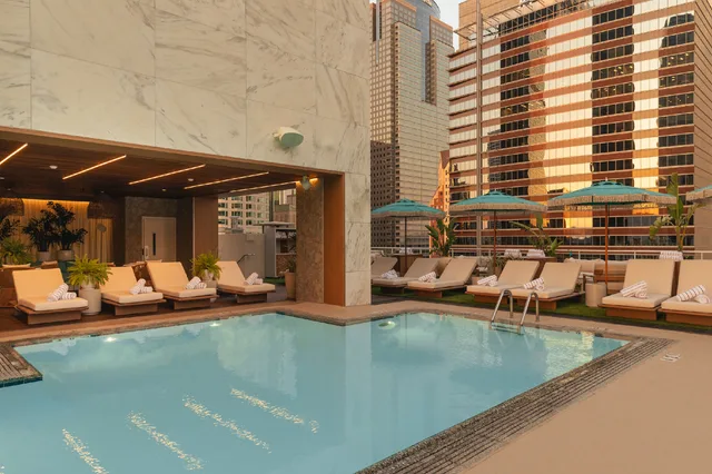 غرفة قياسية بسرير مزدوج، The Delphi Hotel Los Angeles 1/1