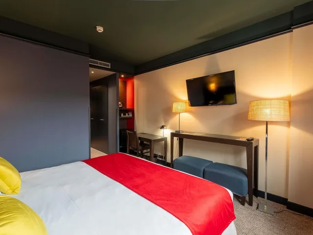 Superior, Double Bed, Mercure Bordeaux Chateau Chartrons 7/10