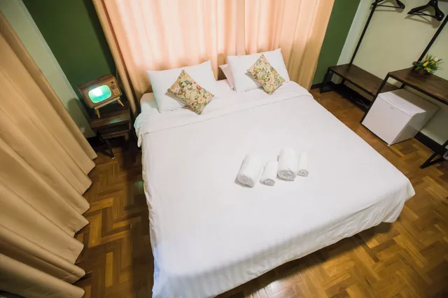 غرفة ديلوكس بسرير مزدوج بشرفة، Iroom Boutique House 1/4