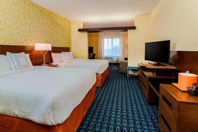جناح بسريرين كوين مع أريكة لذوي الإعاقة، Fairfield Inn Suites Snyder 1/4