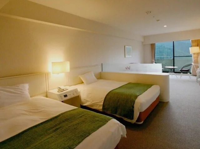 غرفة بسريرين منفصلين، Livemax Resort Atami Forest 1/2