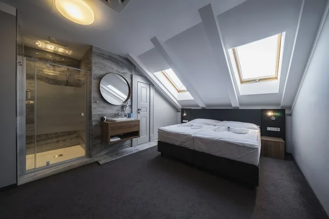 غرفة قياسية بسرير كوين، Hotel Noir 5/10