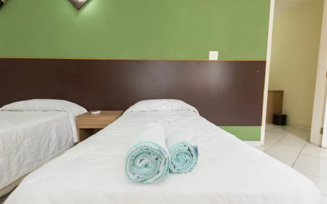 غرفة قياسية رباعية بسرير مزدوج وسريرين منفصلين، Monte Serrat Hotel 6/8