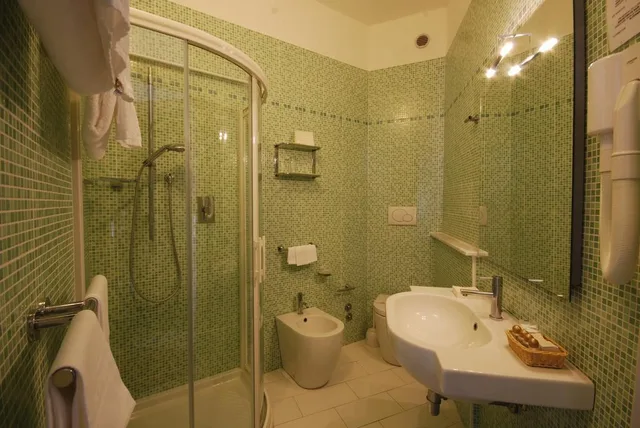 Room, Queen Bed, Side Sea View, Balcony، Hotel Bellevue, Sure Hotel Collection by Best Western 3/5