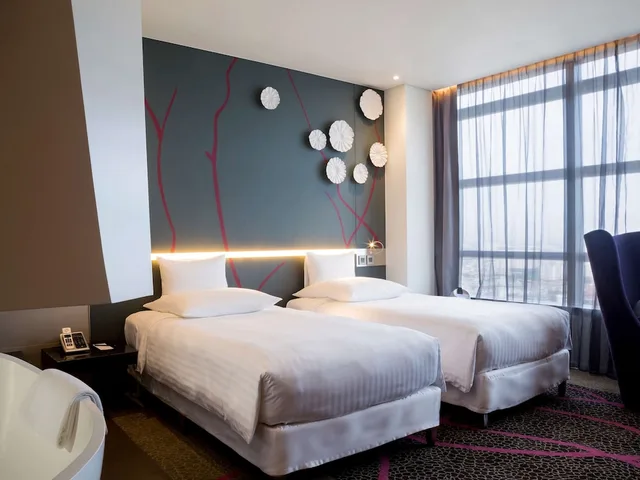 غرفة ديلوكس بسريرين منفصلين، Pullman Saigon Centre 3/10