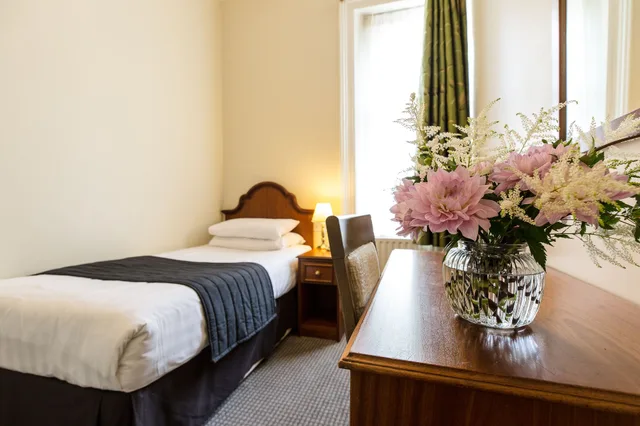 غرفة قياسية مفردة بسرير فردي، Kensington Gardens Hotel 4/10
