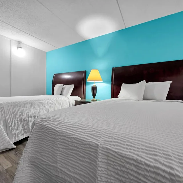 غرفة قياسية بسرير مزدوج، Crystal Palace Resort 3/8