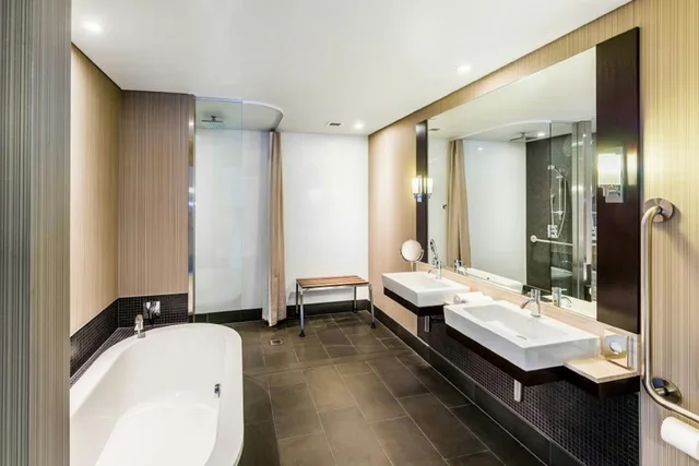 غرفة بسرير كوين لذوي الإعاقة، Hilton Queenstown Resort and Spa 6/7