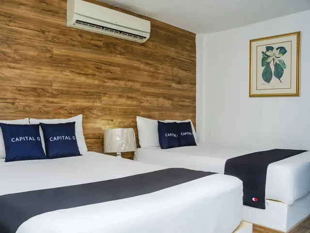 Standard, 2 Beds, Capital O Hotel Dos Mares, Cabo San Lucas 1/3