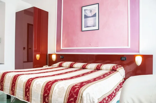 Standard, Twin Beds, HOTEL ANNABELLE 2/10