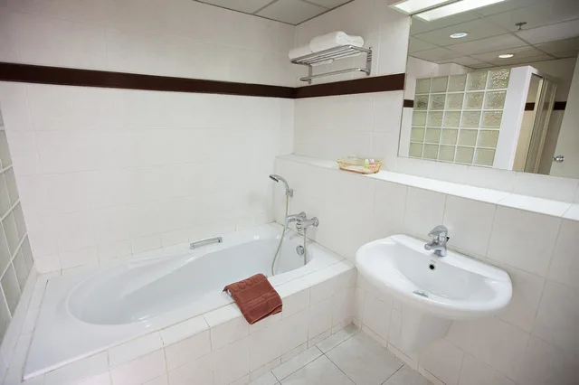 Tower, Deluxe, Executive, Double Bed، The Aiyapura Bangkok 3/3