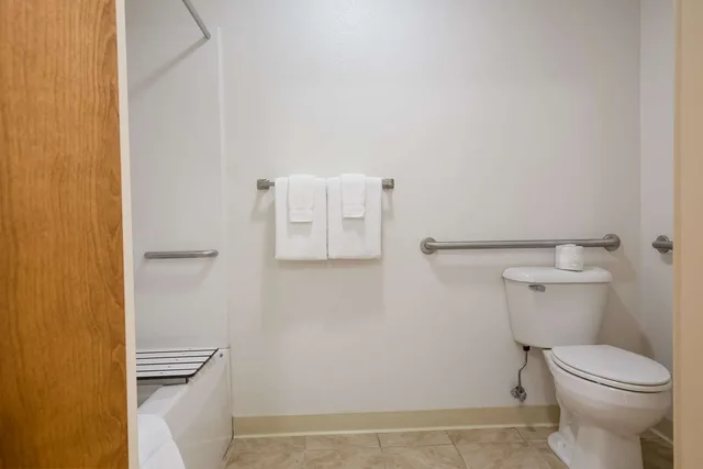 غرفة بسرير كوين لذوي الإعاقة، SureStay Hotel By Best Western Whittington 5/6