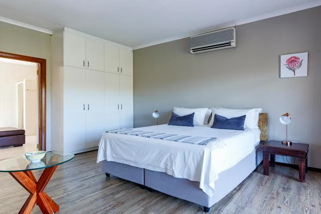 فيلا، Rooiberg Lodge 1/2