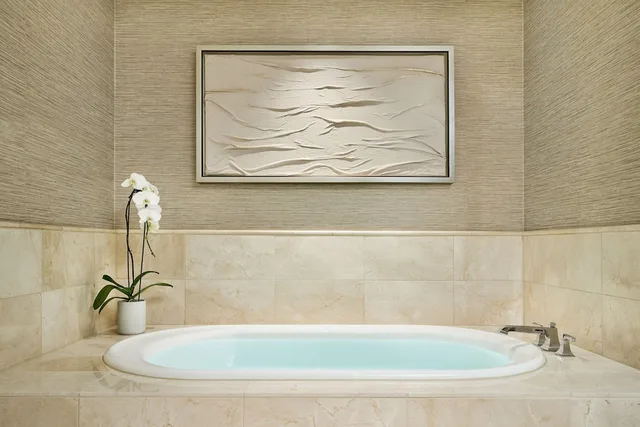 Deluxe, King Bed, THE RITZ-CARLTON DENVER 10/10