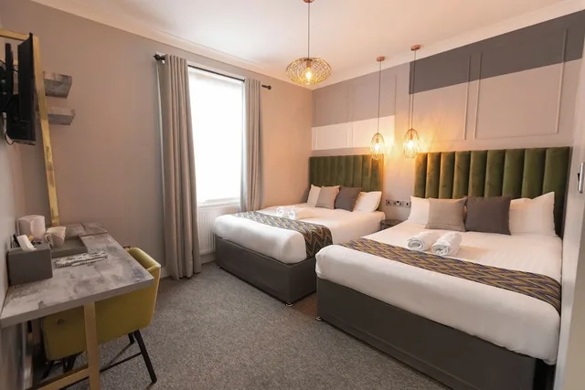 Standard, Quadruple, 2 Double Beds, Comfotel Grn 2/5