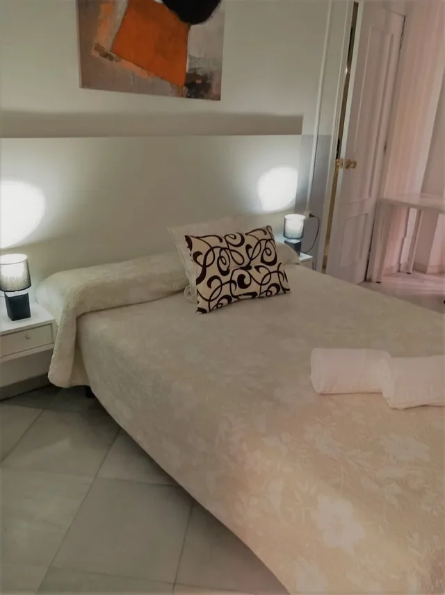 غرفة أساسية بسرير مزدوج، Sevilla Dream Hostel 1/3